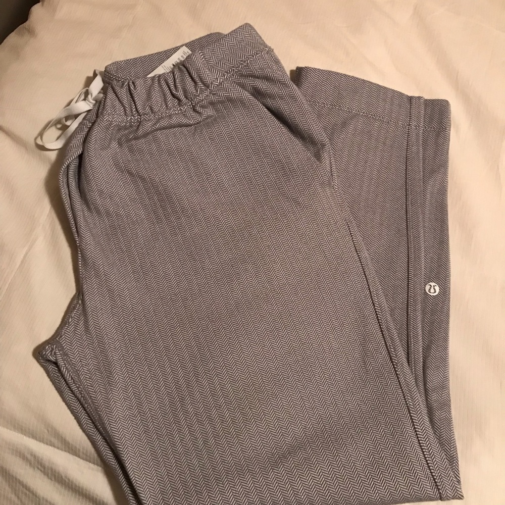Jet crop slims